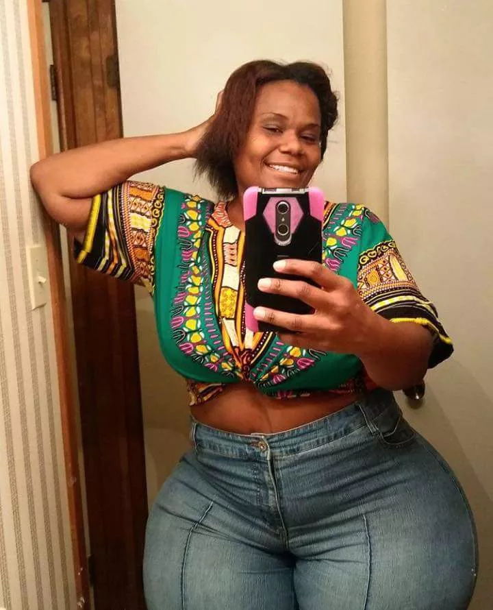 The hips...😱 posted by LasherDeviance