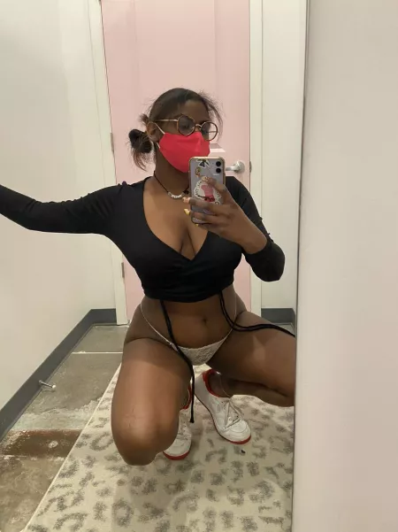 THE hotgirl sneaker.. come lick em. by Dick-Swellens