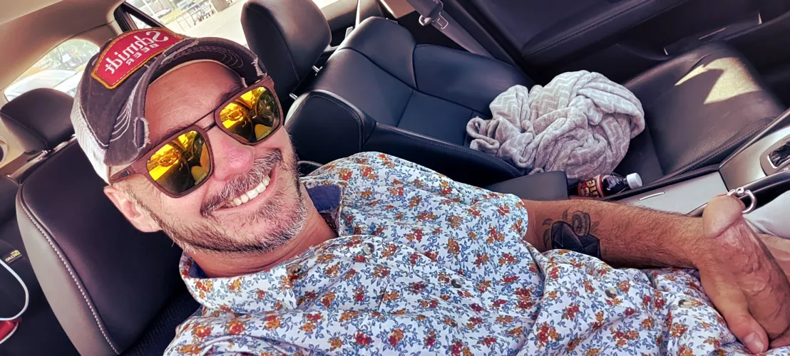 The hotties at the grocery store got me on hard... by ExtraMediumManhood