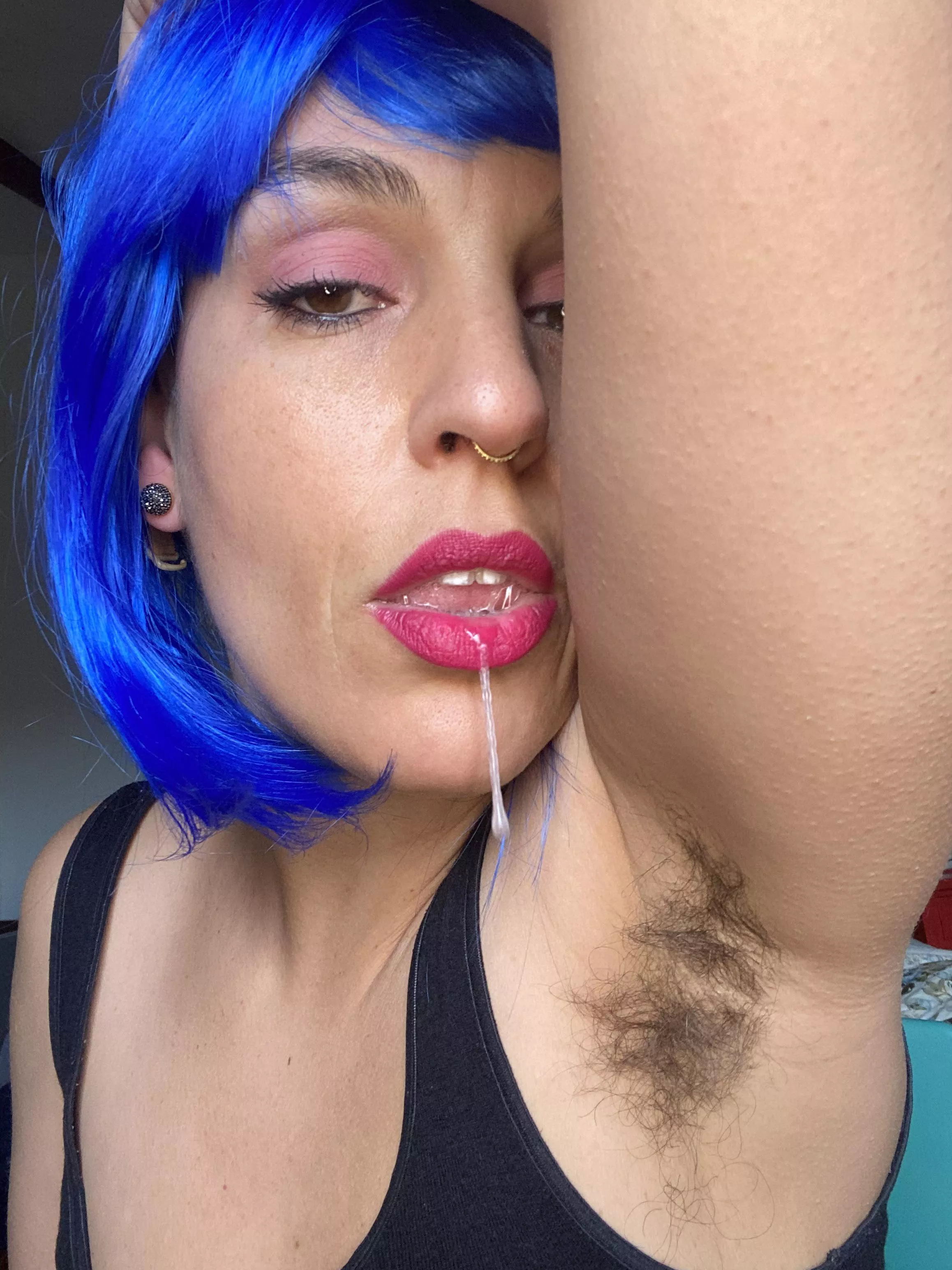 the lady in blue👄what do you think? posted by emprexkala