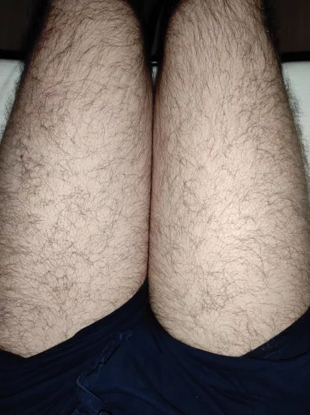 The legs are looking w i d e today by TheMoonSwimmer