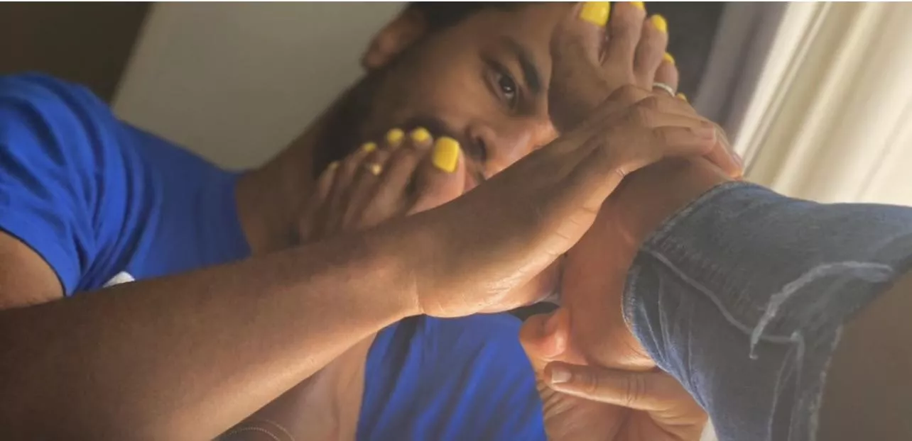 The Look In His Eyes Tho…👀👣 posted by PrettyFeetDontCheat