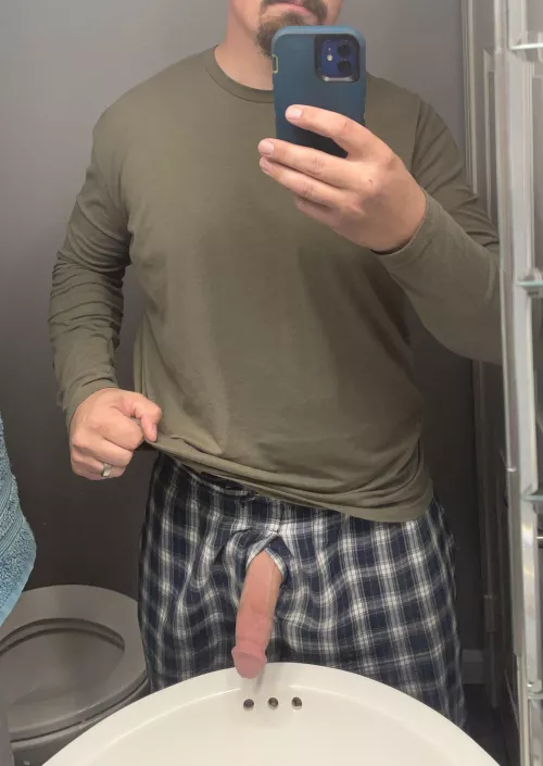 The moms were so judgy at drop off this morning… by HolidayCauliflower30