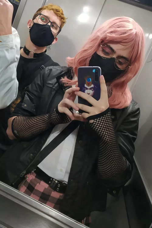 The most important tip for going out in public is: bring your trusted friends by NekoBR