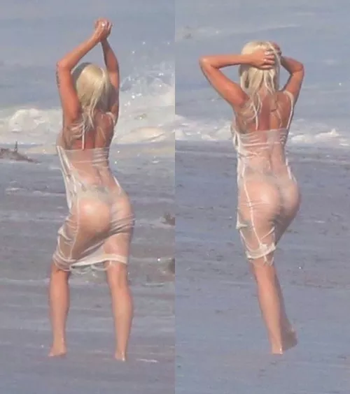 The ocean by IAmAMan_YouRetard