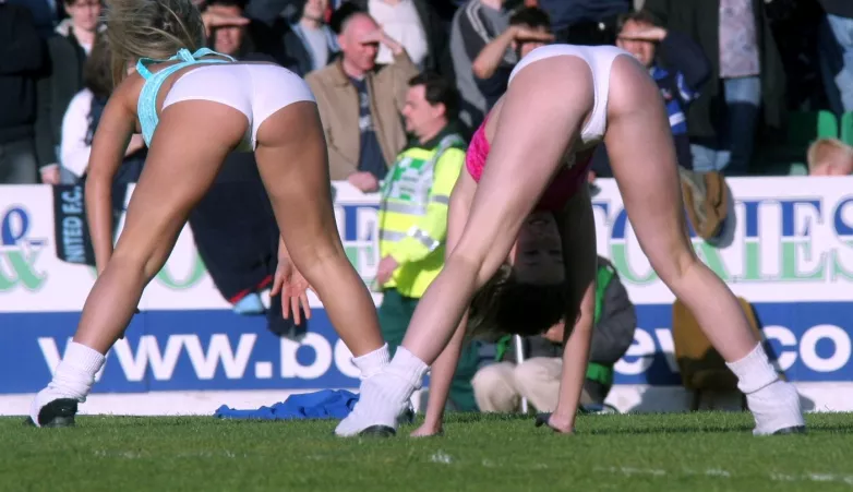 The right end by MLLXZZ