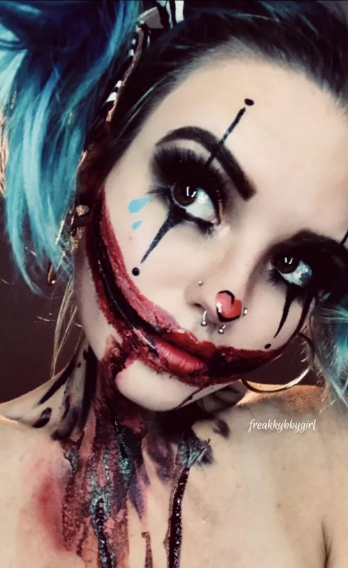 The sexy killer clown of your dreams you secretly want to fuck by freakkybbygirl