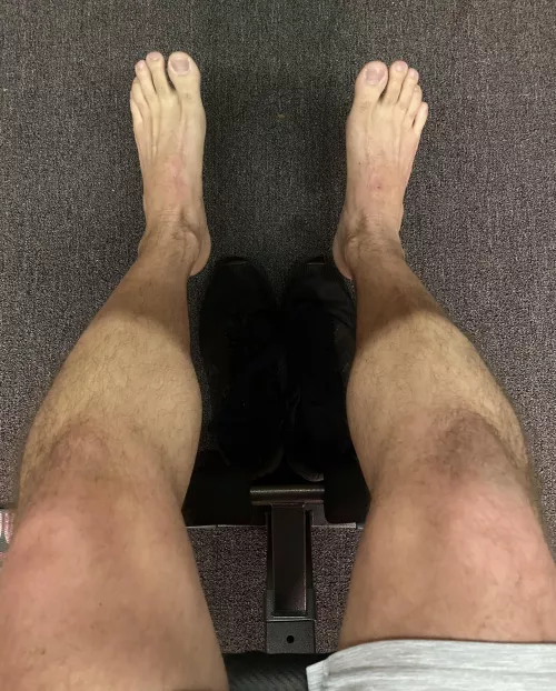 The shadows make my shins look like they’re two-toned. Who wants to play with my post-workout feet and legs? by Mytaintistoight