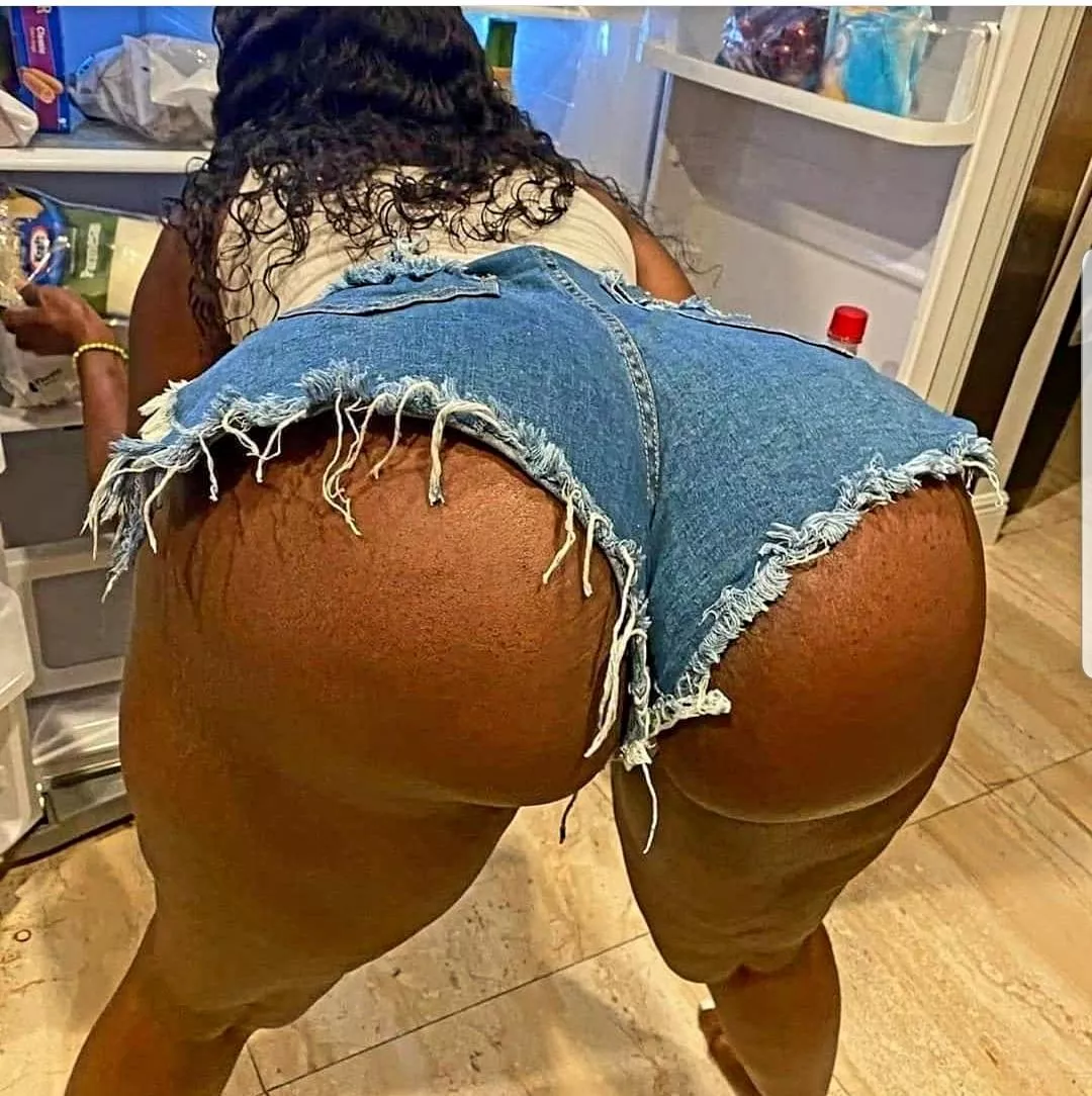 The thing I wanna eat is not in that refrigerator 🤣🤣🤣🤣 posted by [deleted]