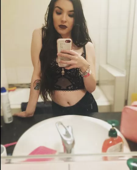 The ties were black, the lies were white 🖤 by WillowsinAugust