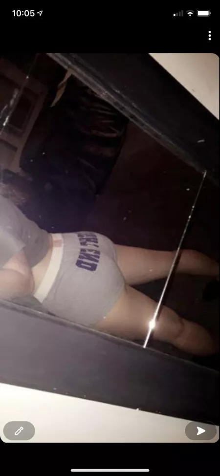 The “tight end” 🤣 by Jessitisme