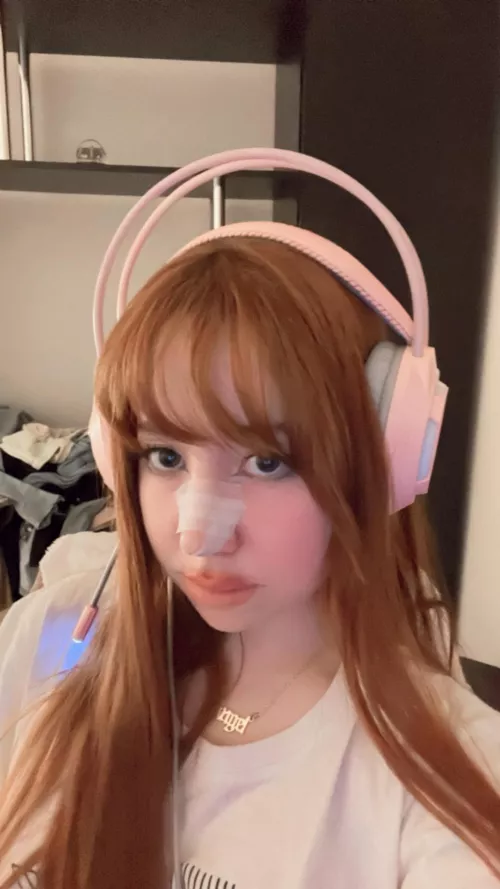 The type of pics I'd send in our group chat if we were friends 😈 by youranimegf19