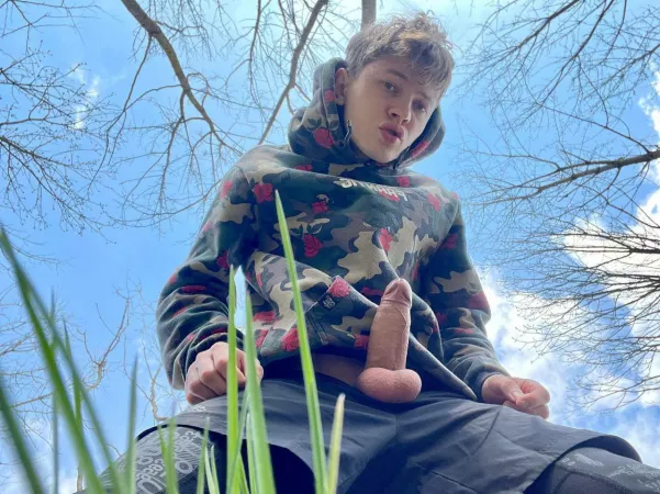 The walk ended with a big orgasm!🍀🍂💦 by LightDante_