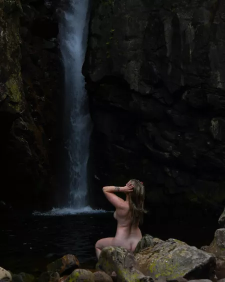 The water was so cool and fresh on my skin, ⁣the sound was otherworldly and swimming under the waterfall itself was, well, I can’t really describe that in words, but there was a connection. ⁣ by WildFinnWanders
