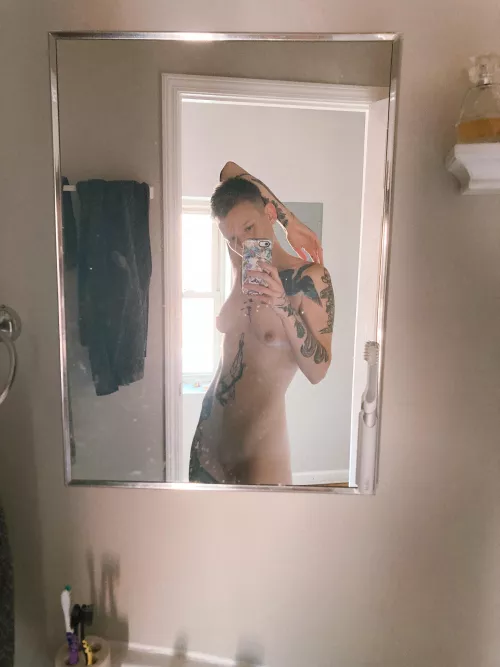 the way the light hits me ✨ by urboygirlfriend