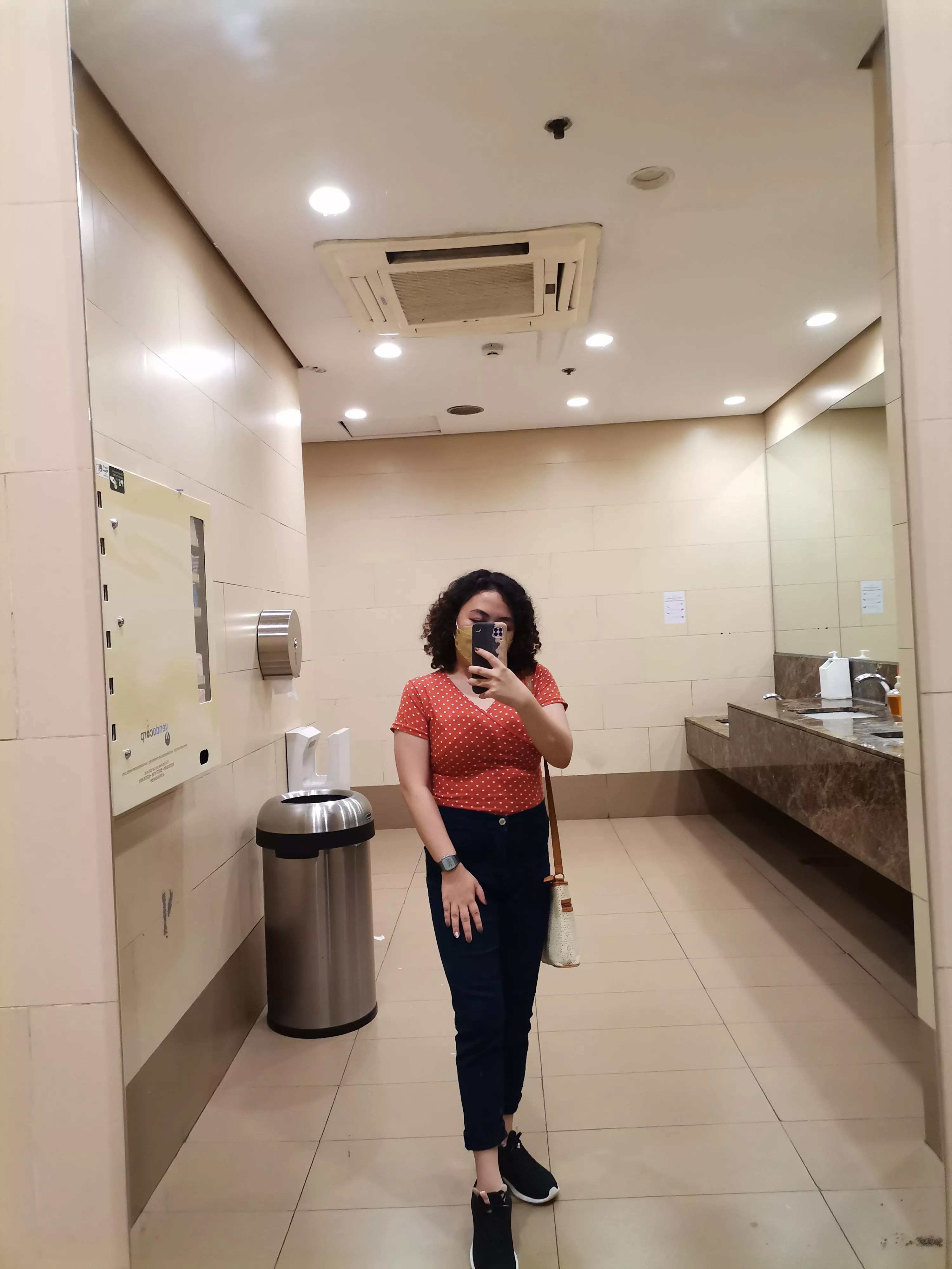 The whole body shot of that hal[F] face reveal. Mehe. 😬 posted by YourSecretStar001