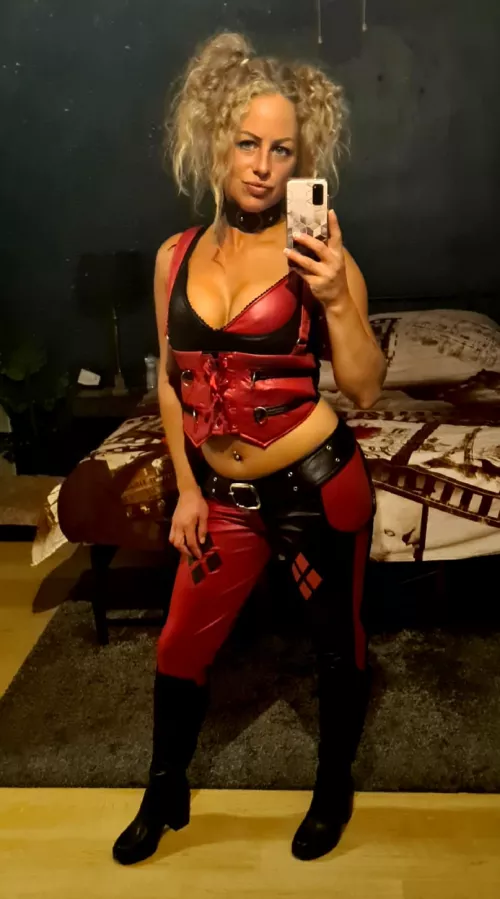 The wife wants to dress like this for Halloween, what do you think? I think YES! It would be awesome if the suit also helps us taking somebody home at the end of the night... :) - OC by Baksteent