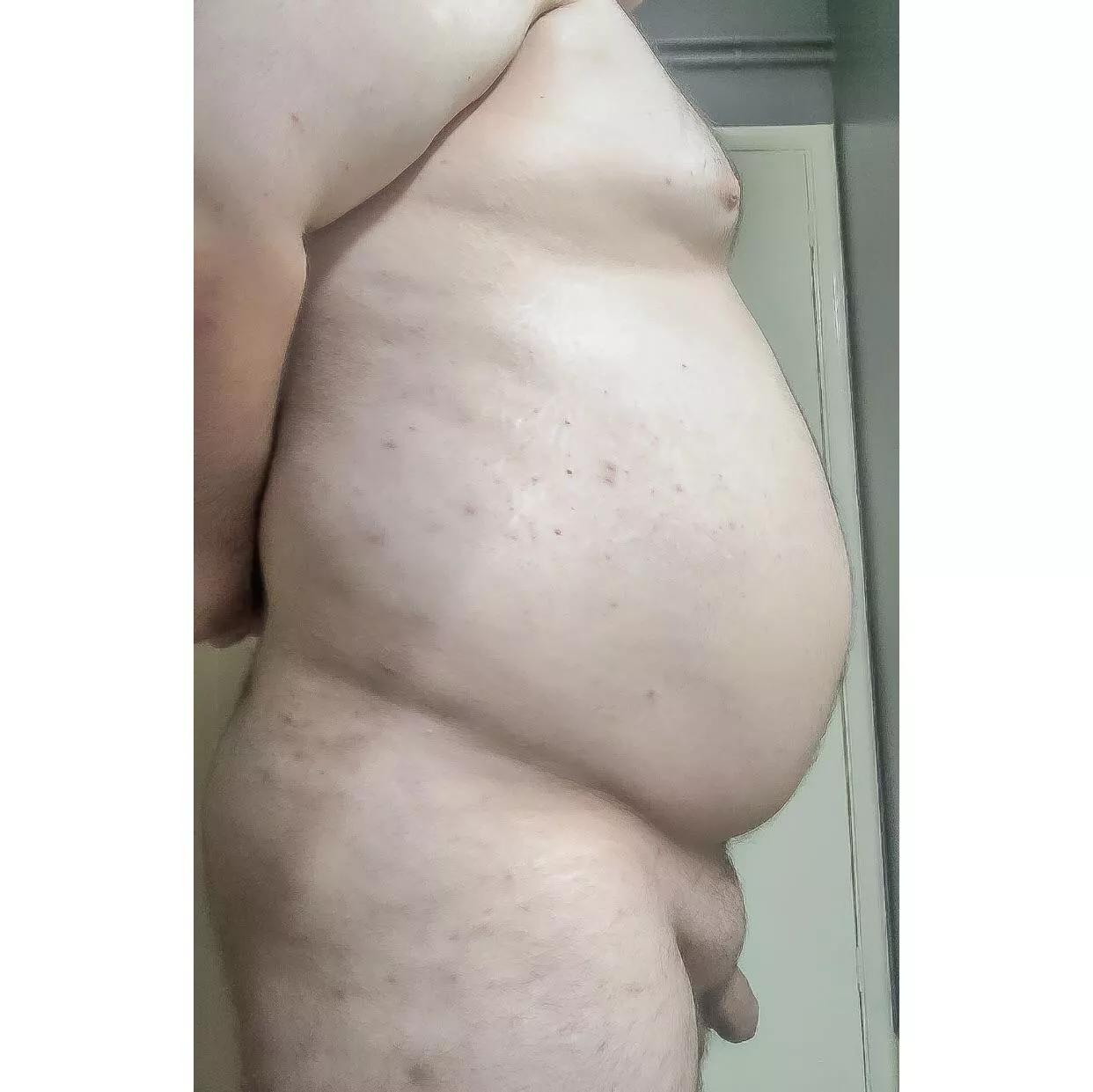 #TheLifeOfChub I thought I’d give you handsome guys something to drool over ☺️😌 posted by Other_Cockroach_8536