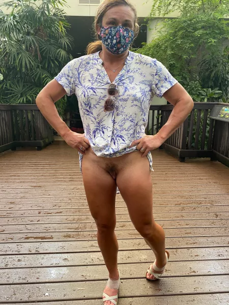 There’s a beaver in the bird enclosure by Prudent_Pop_6233