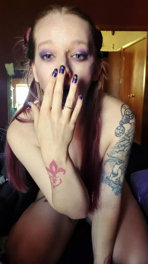 Theres more to see, but im afraid its too lewd for reddit 🙄😳 by Cursedelixir