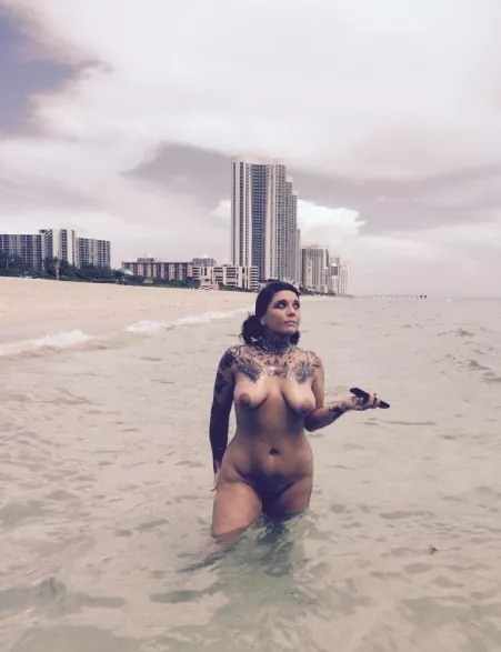 There's nobody here yet... by bobettebobqc