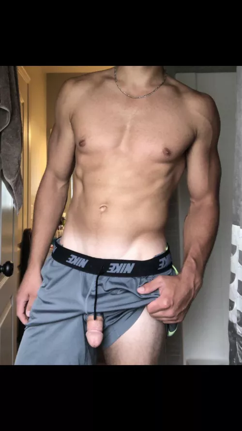 There’s something about holes that really gets me going.. by KoozyBoss