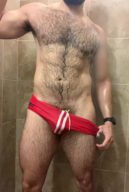 There's something wrong with the water. People kept drowning at the pool! by [deleted]