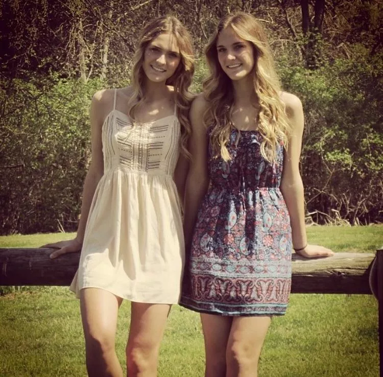 there’s two of her! posted by Michael_Slendy