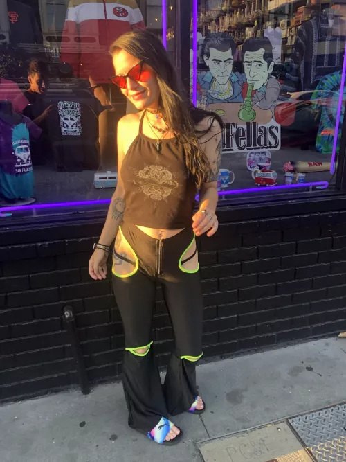 These are my favorite yoga pants that I own now!! <3 by TitsCatsandSnacks