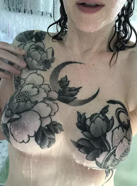 These boobs are going to have one hell of a summer 😎 by Mistress_Stephanie