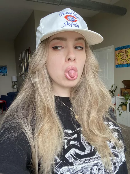 these DSLs make a sfw pic feel nsfw by wst1993