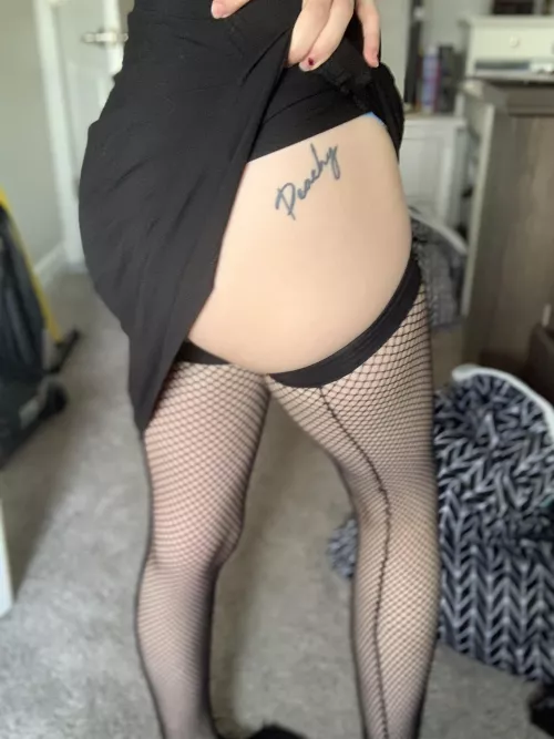 These fishnets really squeeeeze my thighs by sugarandcyanidee