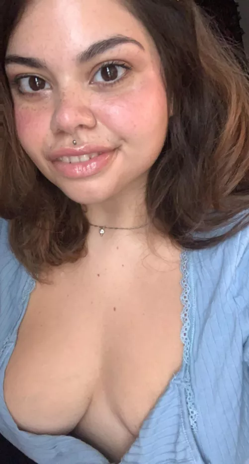 These freckles need kisses by mollyzedolly