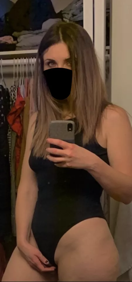 these hips don't lie by touringincomplete