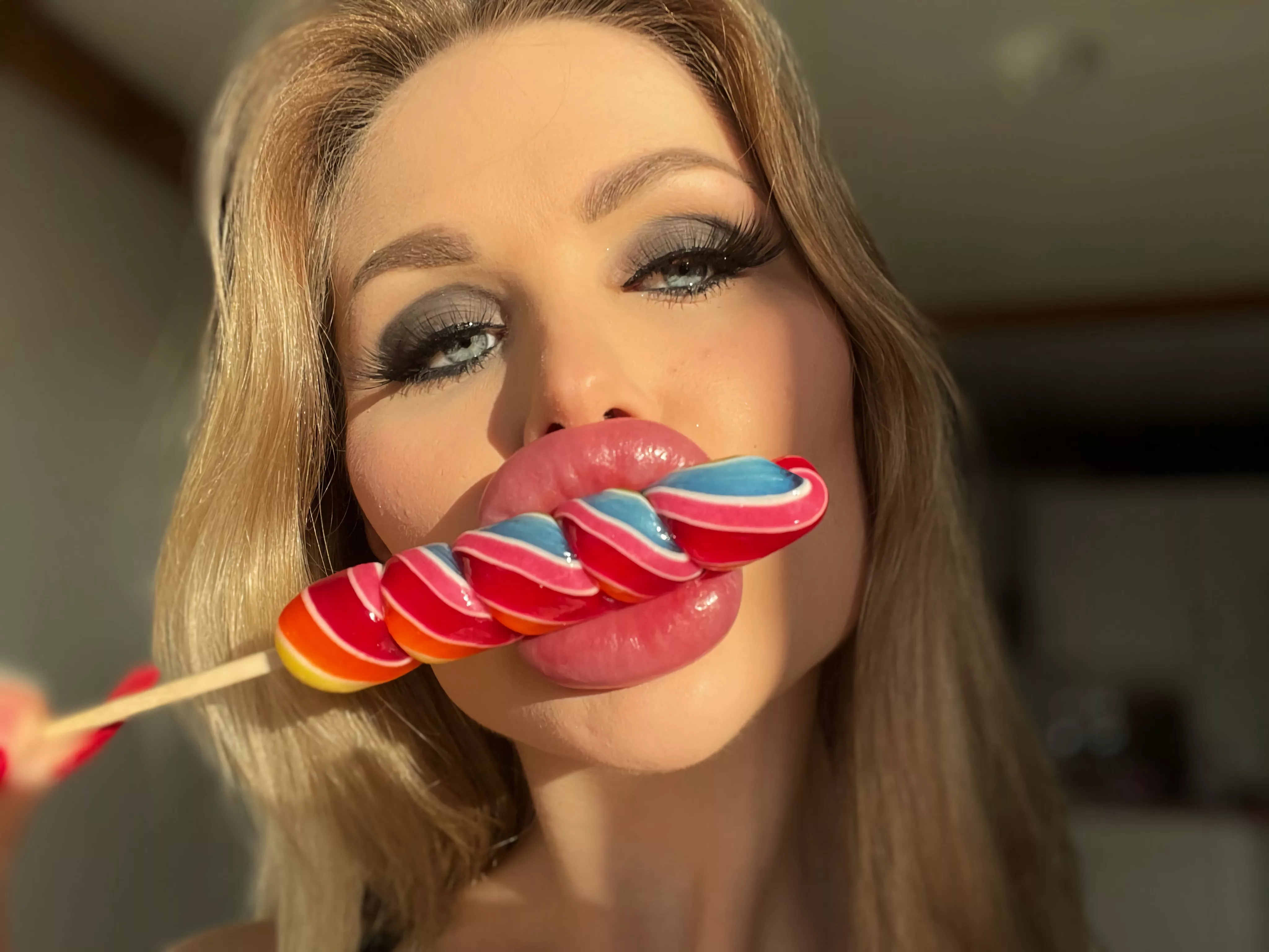 These lips would wrap nicely around your cock posted by Marathon1981