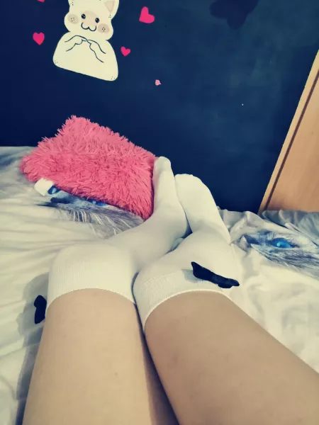 These little ribbons are so cuute 😍 by Ushiyashi