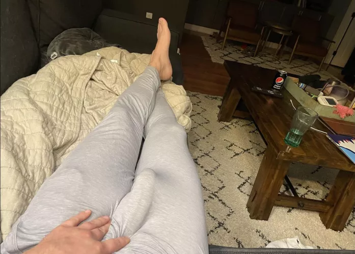 These pants are so thin, hard not to see a bulge by randommd81