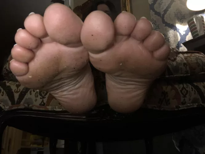 These poor soles seem to have picked up some filth from my wood floor… by freyas_sole