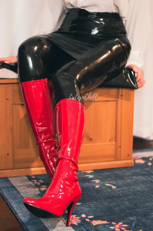 These red boots are simply made for your tongue. by LATEXnCHILL