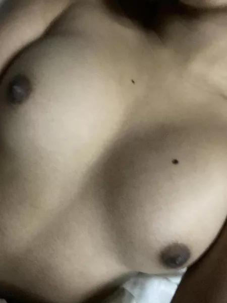 They feel so cold by Biancaswa