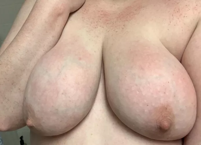 they need to be sucked by honeyyiii