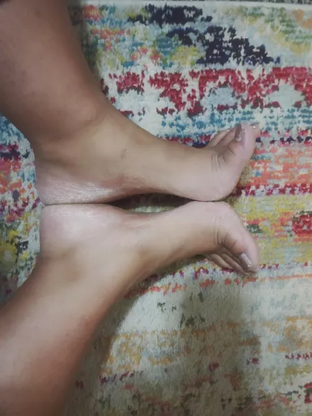 They need your moisturizer 😘 by browny151515