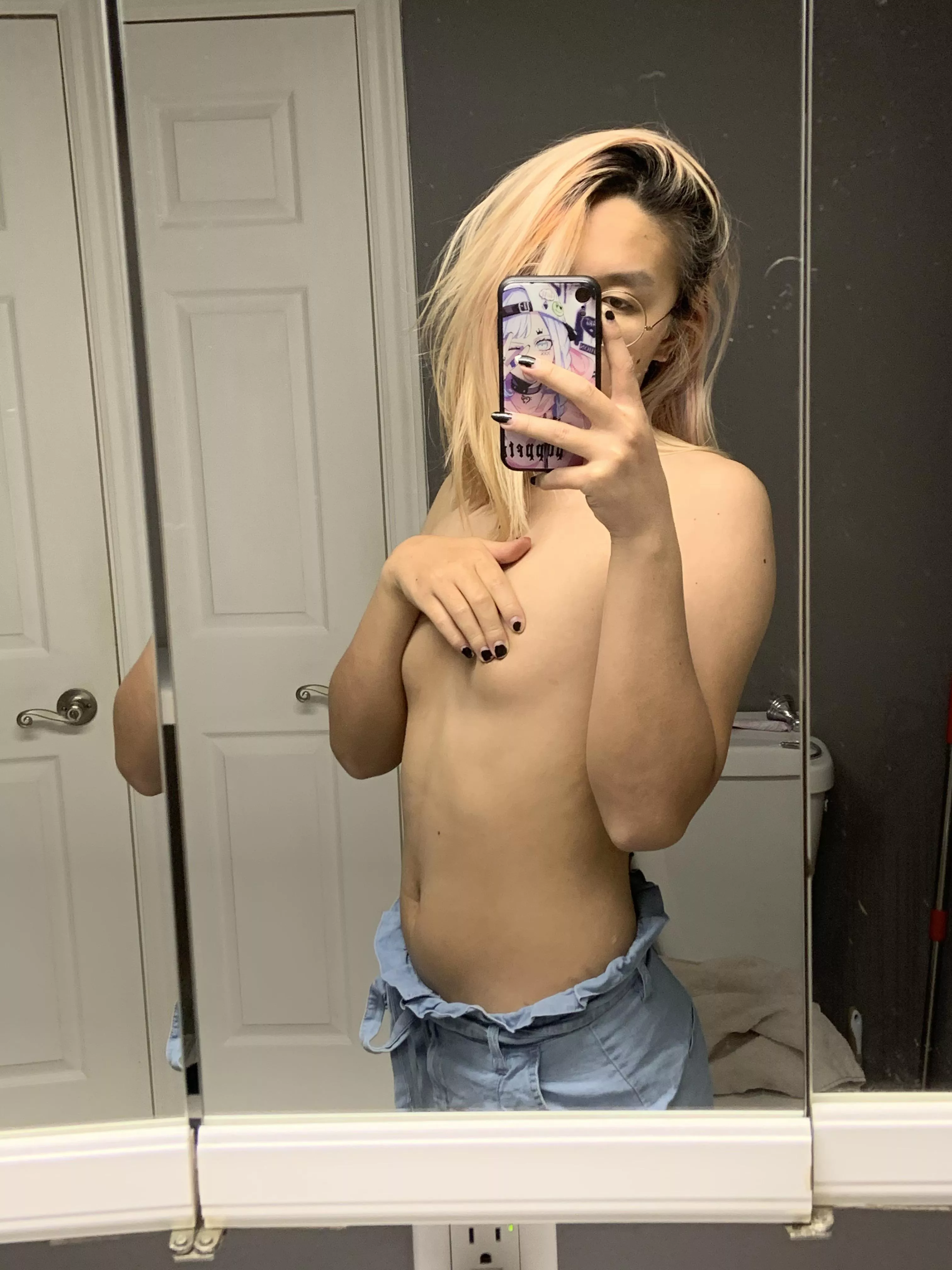 They so smol🥺 posted by GothiccGirlfriend