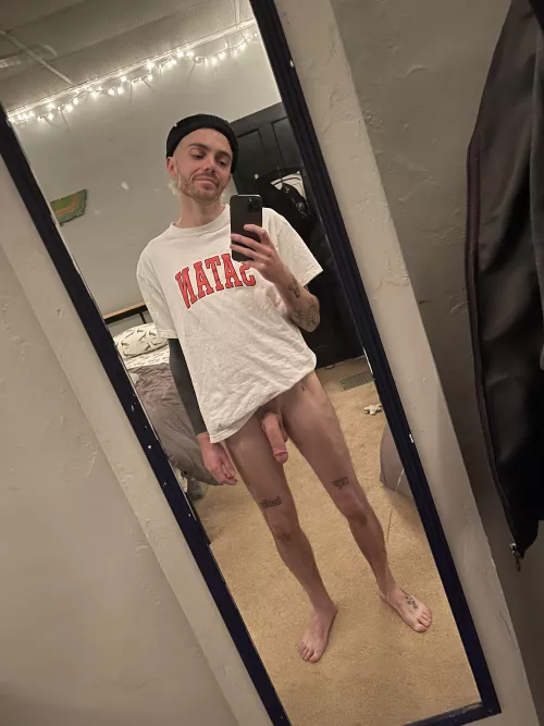 They spelled Santa wrong on my shirt by socialdistancethis