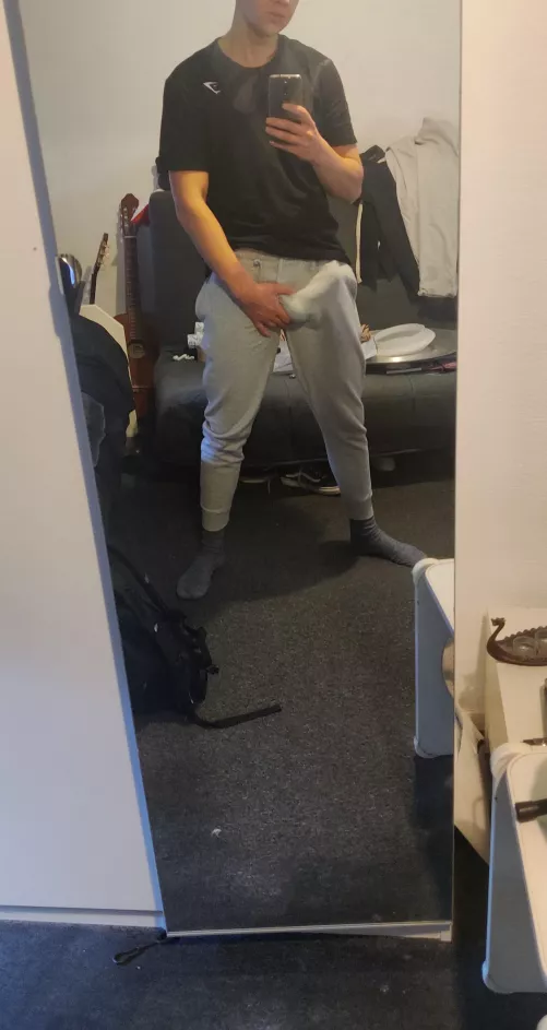 They weren't lying about the grey sweatpants 😳 by Easy_Marionberry_607