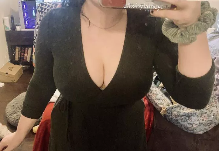 they’re always falling out ;) by babylainey1