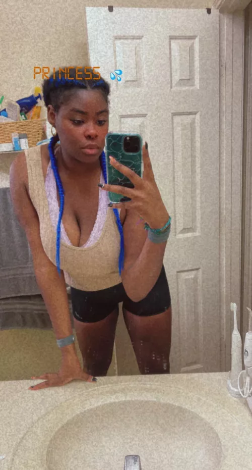 they’re pink n brown n plump… just like something else :) by mxbea