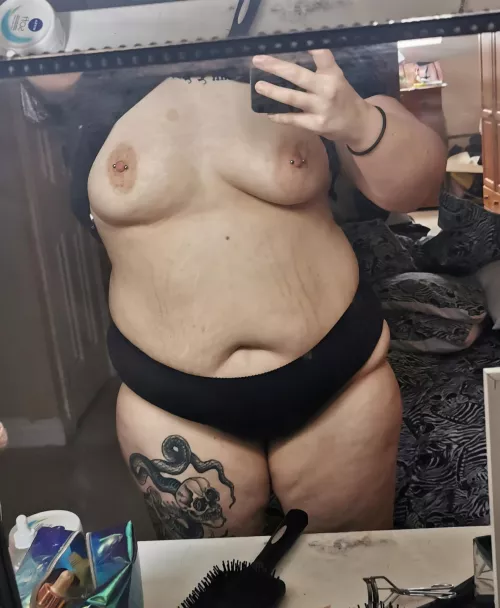 Thick and juicy 🥵 by floralgxth_