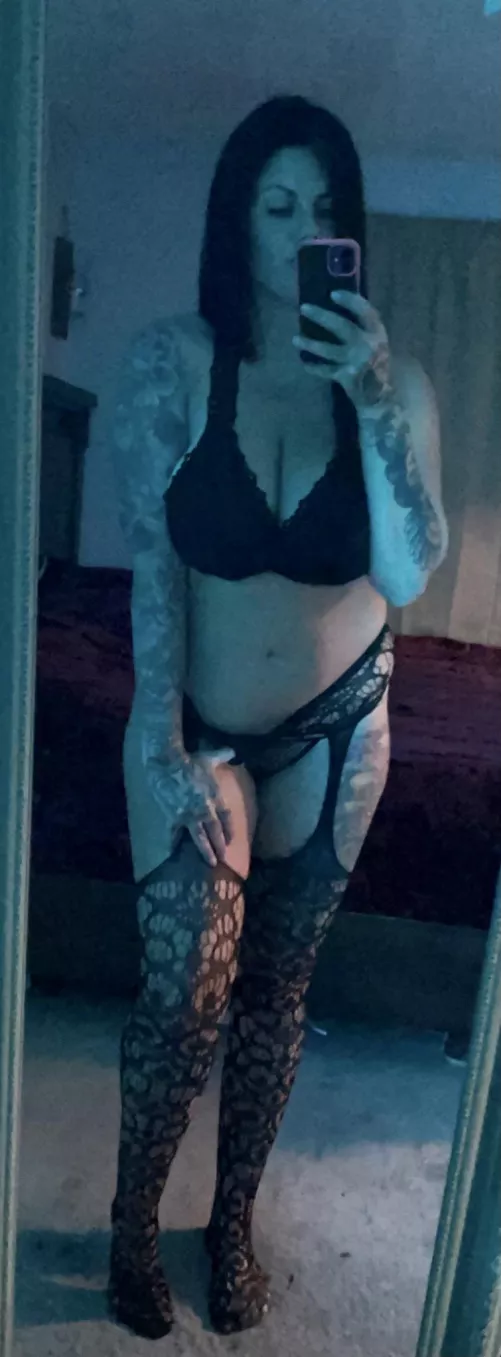 Thick dominant milf by SamanthaAnne30