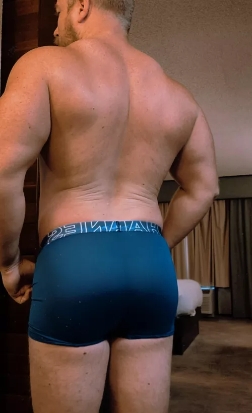 Thick enough? 🤗 by Cammin86